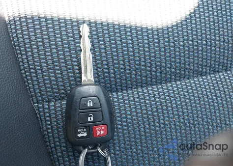 2014 Toyota Corolla S Plus z USA, uszkodzony, nr VIN 2T1BURHEXEC195393